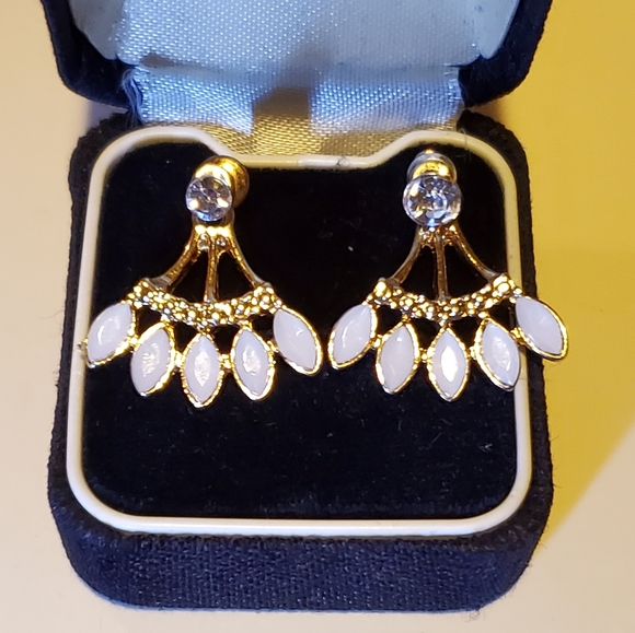 Womens Earings - Picture 1 of 5